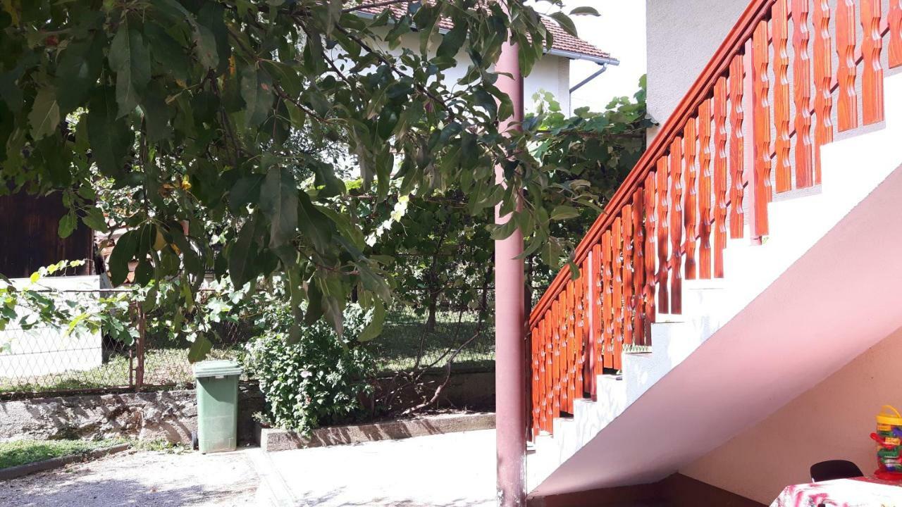 Apartman Petra & Tena Слуни Экстерьер фото