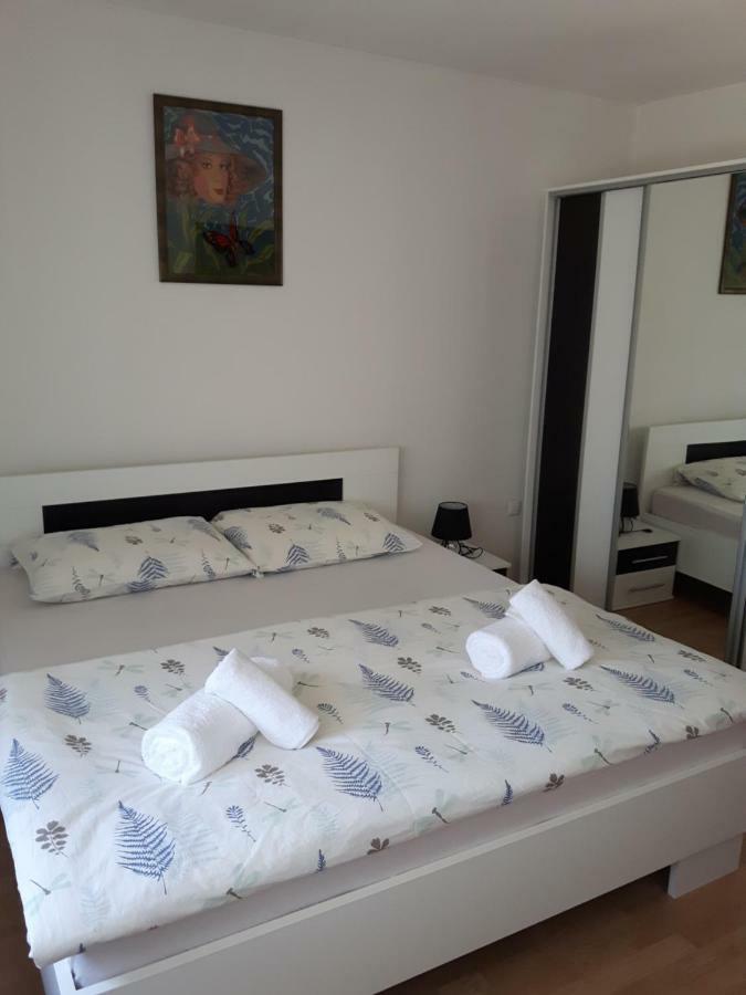 Apartman Petra & Tena Слуни Экстерьер фото