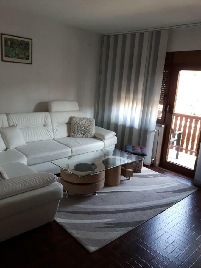 Apartman Petra & Tena Слуни Экстерьер фото