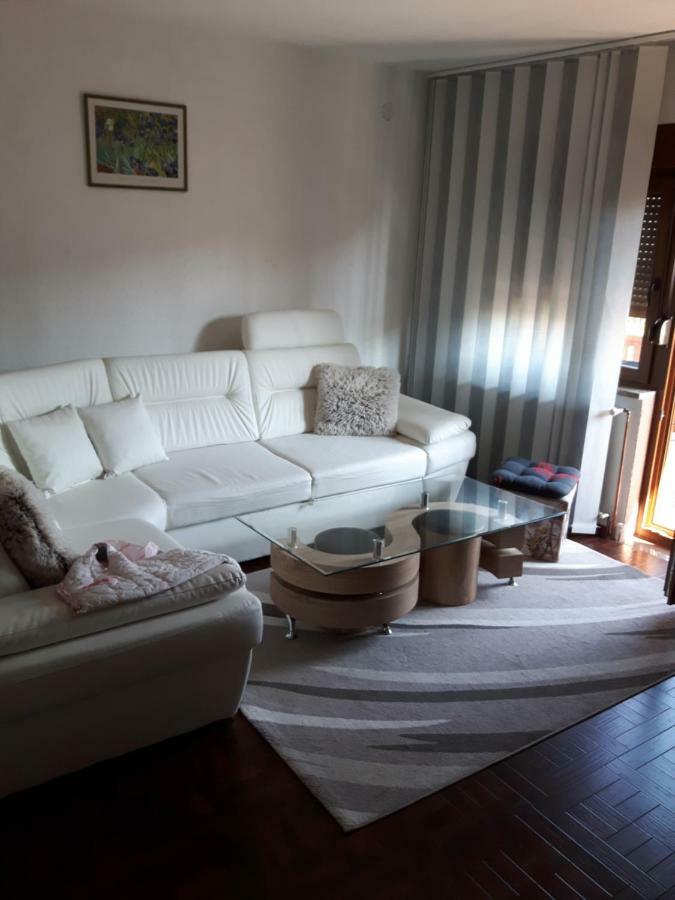 Apartman Petra & Tena Слуни Экстерьер фото